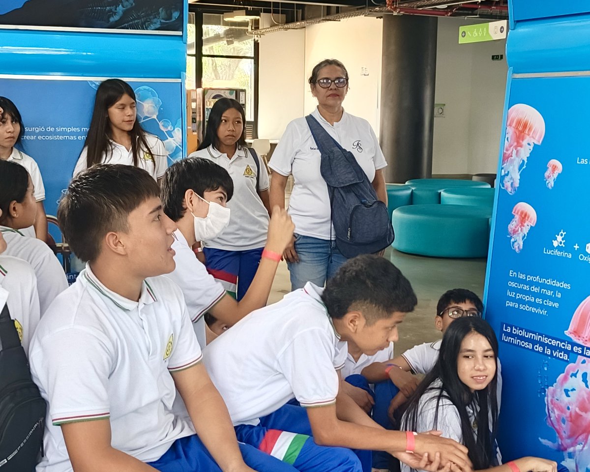 yawacali's tweet image. #HoyEnYawa 150 niños y jóvenes de las comunas 13 y 19 de Cali se unieron a nuestra familia Yawanautas, que se enfoca en reducir las brechas tecnológicas en la ciudad.💪 Vamos por un camino prometedor ¡formar 1050 que se apropien del presente y lideren el futuro de nuestra ciudad!