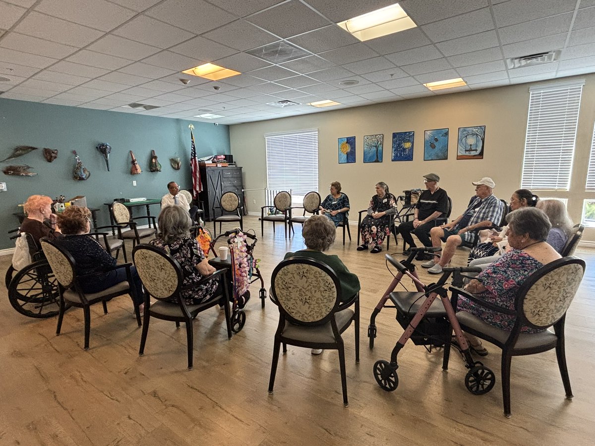 RV_SeniorLiving's tweet image. We appreciate Dr. Rahmany's time spent meeting with our residents and sharing his knowledge. He discussed diabetes and answered any questions residents had.

#DiabetesAwareness #DoctorTalks #AssistedLiving