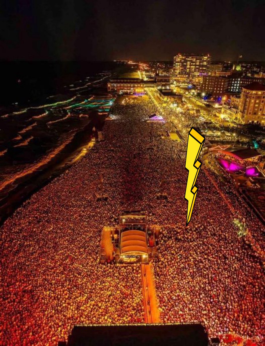 BDoltri's tweet image. Exactly one year ago, we were in this exact spot, experiencing one of the best nights of our lives.

❤️🎸🇺🇸🎷🇮🇹❤️
@Danny_Clinch 
@seahearnow 

#FromItalyForBruce
#Springsteen 
#SpringsteenTour2024
#SpringsteenTour2025
#SpringsteenAsburyPark 
#15Settembre
#September15
#Buongiorno