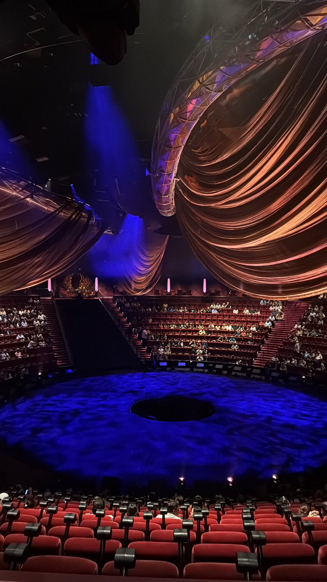 SensesMaker's tweet photo. LAS VEGAS https://t.co/pUklYRefEU