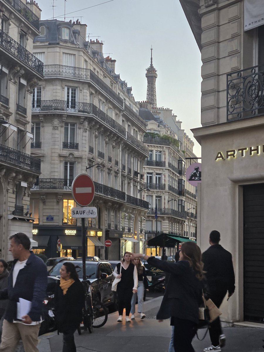 Dana Gardens tweet media