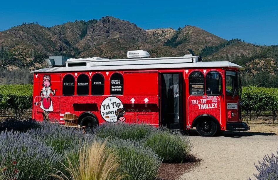 TriTipTrolley's tweet photo. The Tri Tip Trolley Catering Exxperience !
https://t.co/VlRO35AwNk https://t.co/loGTzEMgK6