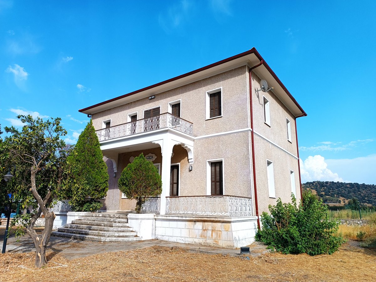 Adnan Menderes'in Aydın Çakırbeyli çiftliğindeki evi.