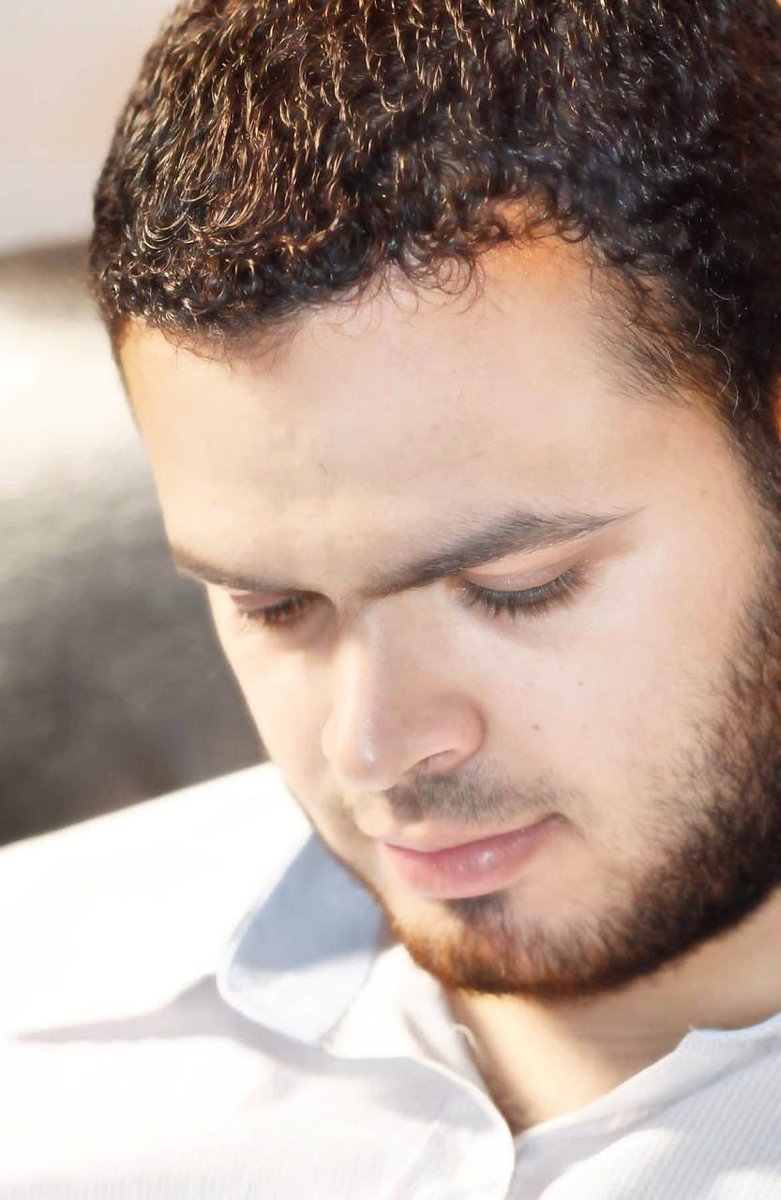 Un autre journaliste tué à Gaza

🔹Des sources d'information ont rapporté la mort du journaliste Mohammed al-Kuwaifi à la suite d'une frappe aérienne israélienne sur le quartier d'al-Nasr, dans l'ouest de la ville de Gaza.