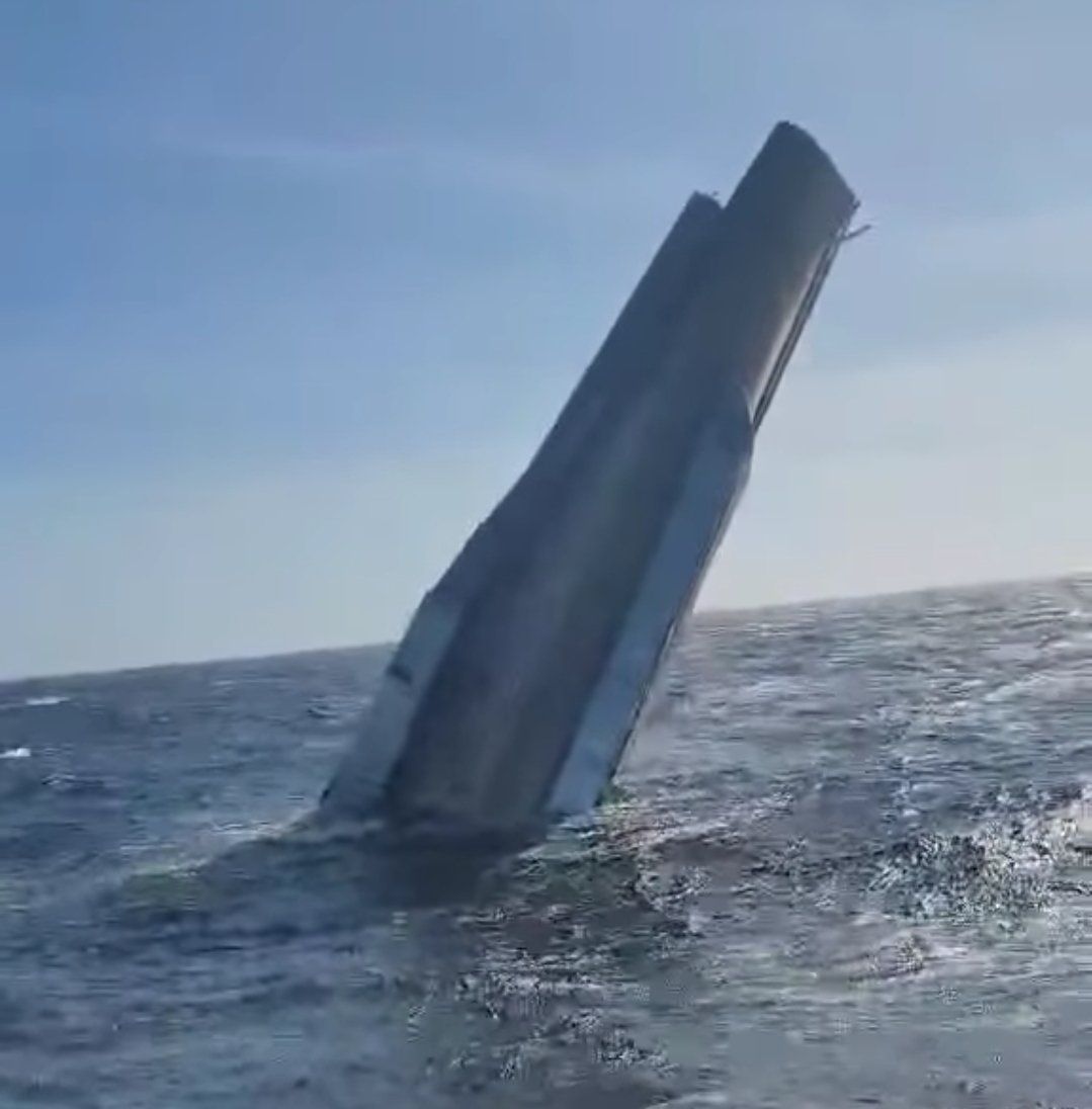 There are multiple reports of a Booster or Booster debris bobbing in the Gulf of America, causing a navigational hazard.
<a href="/CSI_Starbase/">Zack Golden</a> <a href="/LabPadre/">LabPadre Space</a> <a href="/cnunezimages/">Starbase Surfer</a> <a href="/RocketRanchTX/">Rocket Ranch StarBase</a> 
<a href="/StarshipGazer/">Starship Gazer</a> <a href="/thejackbeyer/">Jack Beyer</a> <a href="/redlineheli/">Redline Helicopter Tours</a> <a href="/lifeatstagezero/">Shaun Gisler</a> <a href="/RGVaerialphotos/">RGV Aerial Photography</a> <a href="/SpaceX/">SpaceX</a>