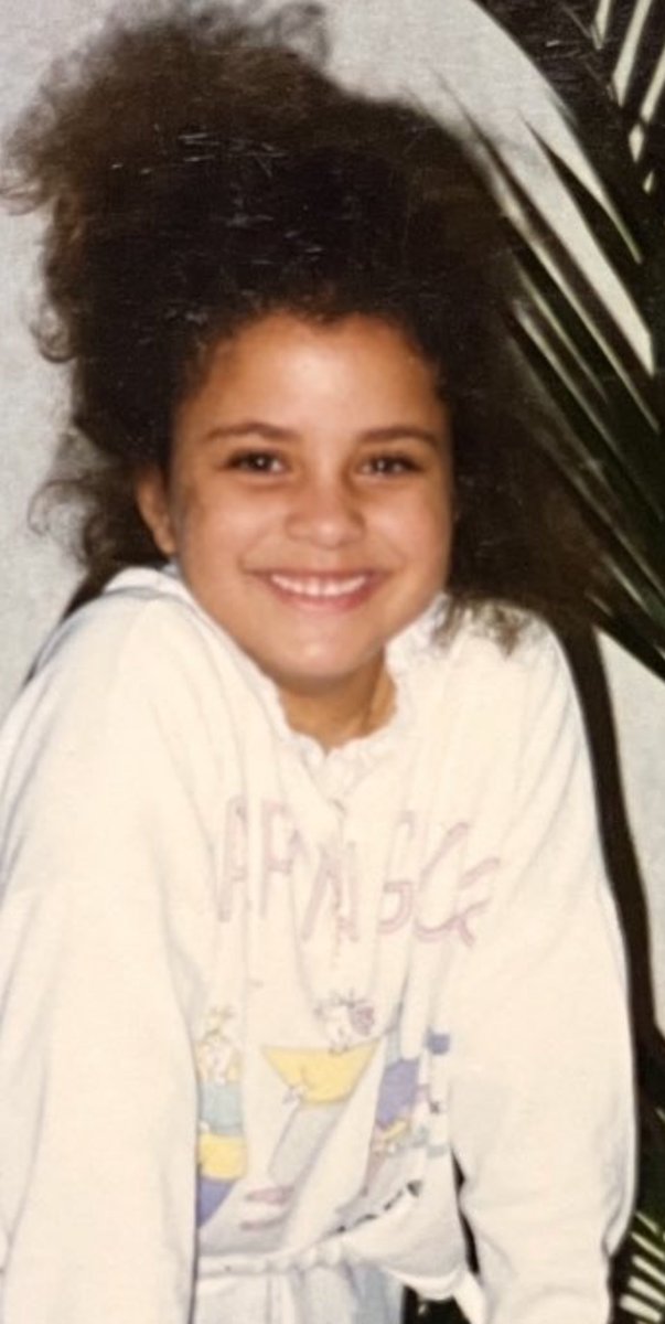 esoteric_gf's tweet photo. 32 years later and my smile is the exact same https://t.co/T1ixlhyvxI
