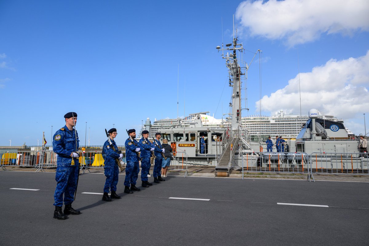 🇧🇪Belgian Minehunter Primula departs on a <a href="/SNMCMG1/">SNMCMG1</a> mission in the Baltic Sea to ensure safety of critical infrastructure, contribute to patrolling duties in the region and to put our Belgian naval mine warfare expertise to good use.💥
💨Fair winds and following seas to the crew🌊
