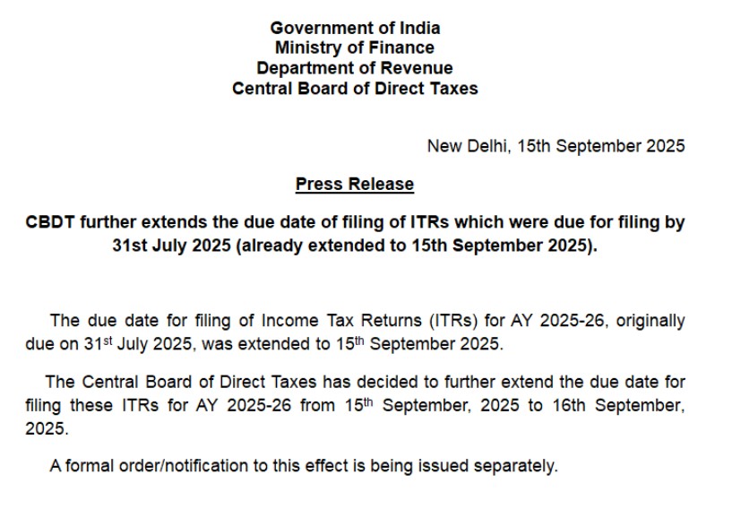 gulaabjaamun10's tweet photo. Giving extension at last minute and that too not full 24 hours. #incometaxreturn #ITRfiling #incometaxextension https://t.co/2wR2ShLfCY