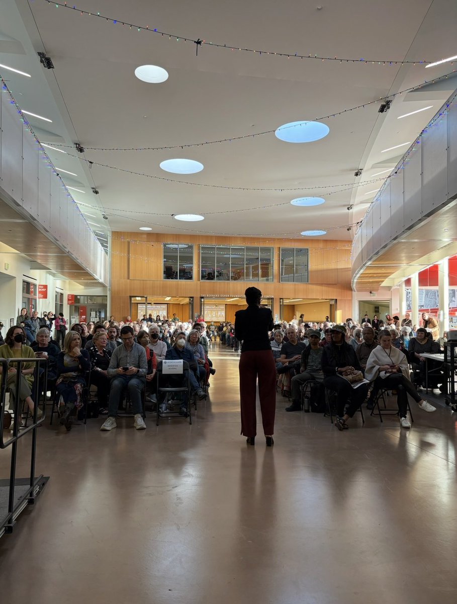 RepLSimon's tweet image. CA-12 is one of the most diverse places in the U.S., with dozens of languages spoken, rich histories of migration, and deep roots of political engagement. 

Since the start of my term in Congress, I have been committed to sitting, speaking, and being with everyone in our…