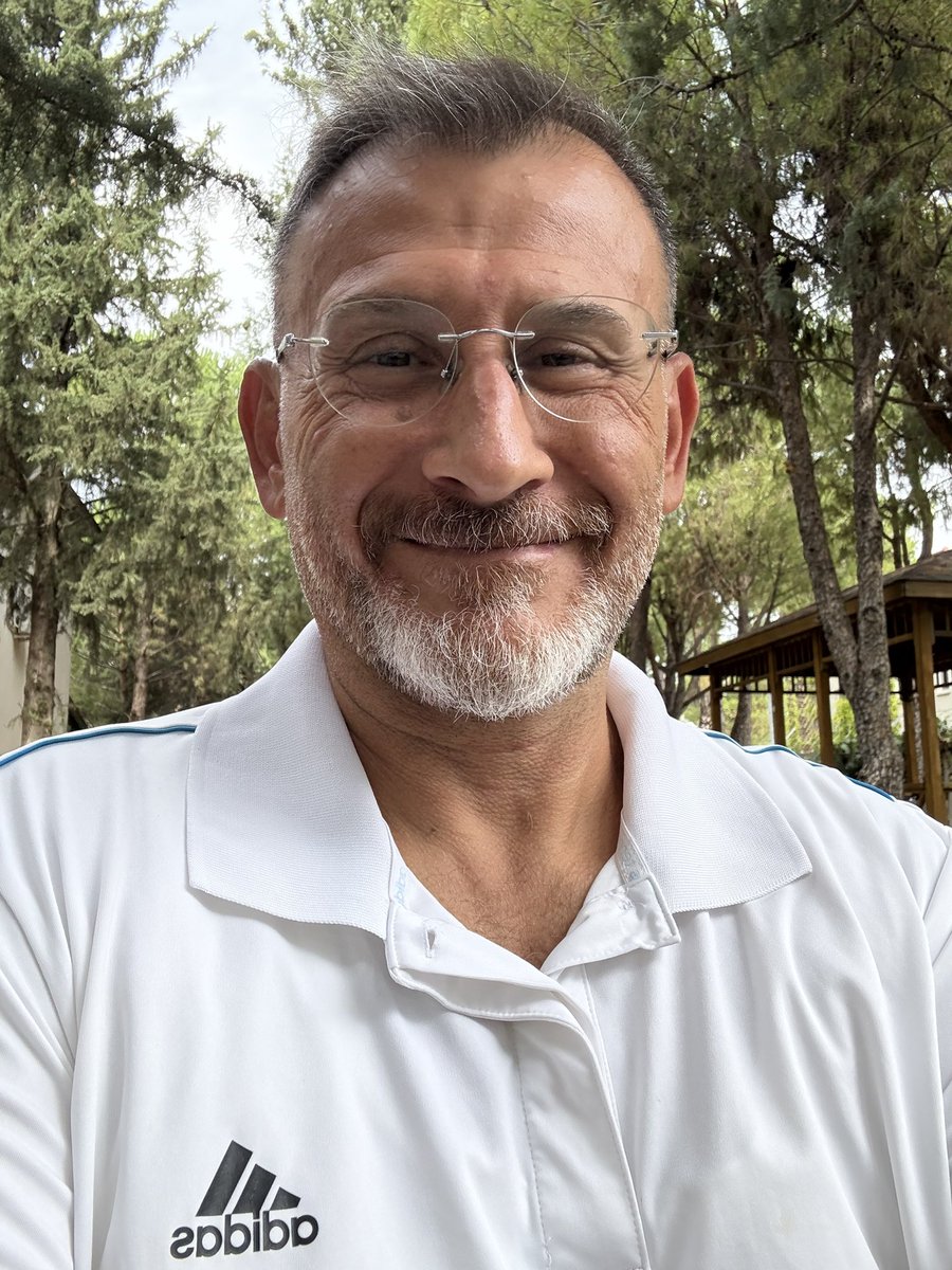 Kim olduğumuza nereye gitmek istediğimize amacımızın ne olduğuna nasıl mutlu olacağımıza bizler karar vermeliyiz kendimiz olarak. Bunu yapabilirsek hayat mutluluğumuzu da yakalama şansımız olacaktır.