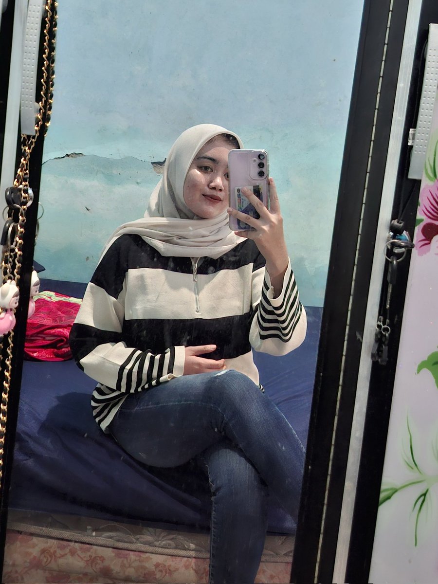 azizahmrt217's tweet photo. Cudai https://t.co/vcXEN6S4kV
