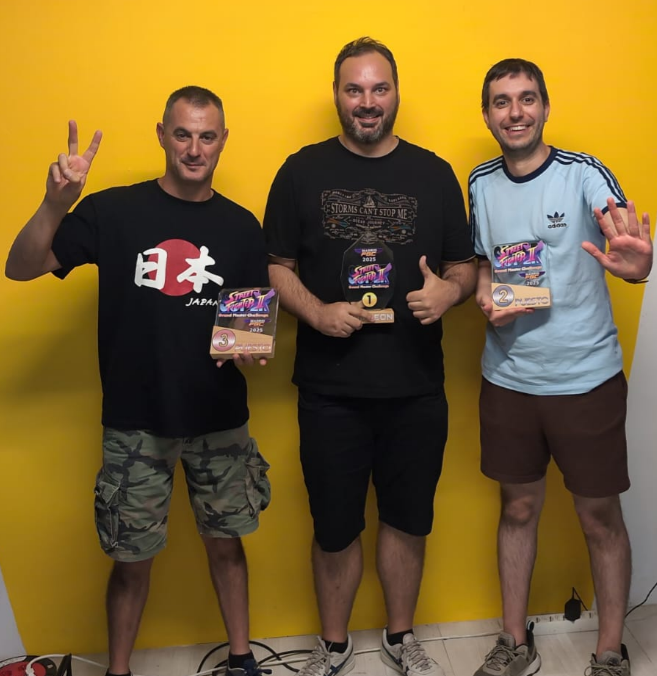 Finalizó nuestro torneo Steet Fighter Classics 🥊con los siguientes resultados:

Super Street Fighter 2 Turbo 🌍:
🥇only88
🥈<a href="/Marcade18/">Marcade</a>
🥉Sherifff76
4⃣ kinof
Top 5: <a href="/sete_kitt/">DaRKSLaiN - RetroGame Streams / KITT Replica Owner</a> y John McClane
Top 7: sAuLoN y Matatoros

Podeis ver la replay en nuestros canales de twitch y youtube!!