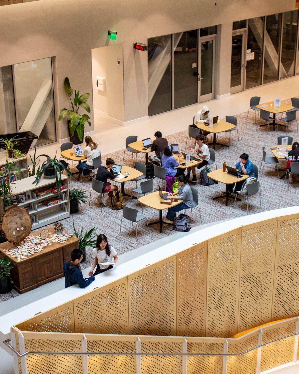 UW School of Computer, Data & Information Sciences tweet media