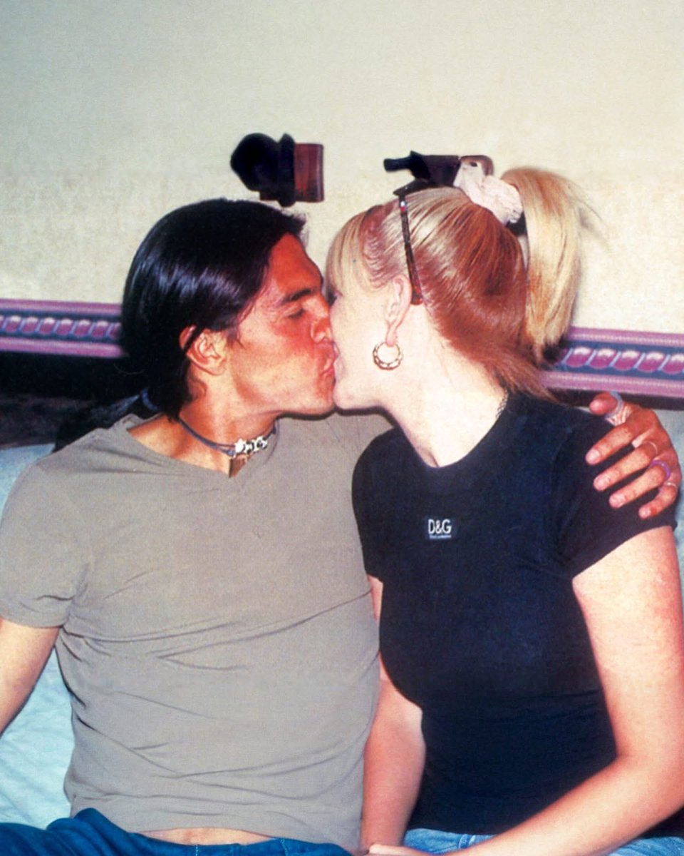 TendenciaMax's tweet image. "Conejo Perez y Palenvia":
Por las fotos que se filtraron de su experiencia durante el Mundial del 98