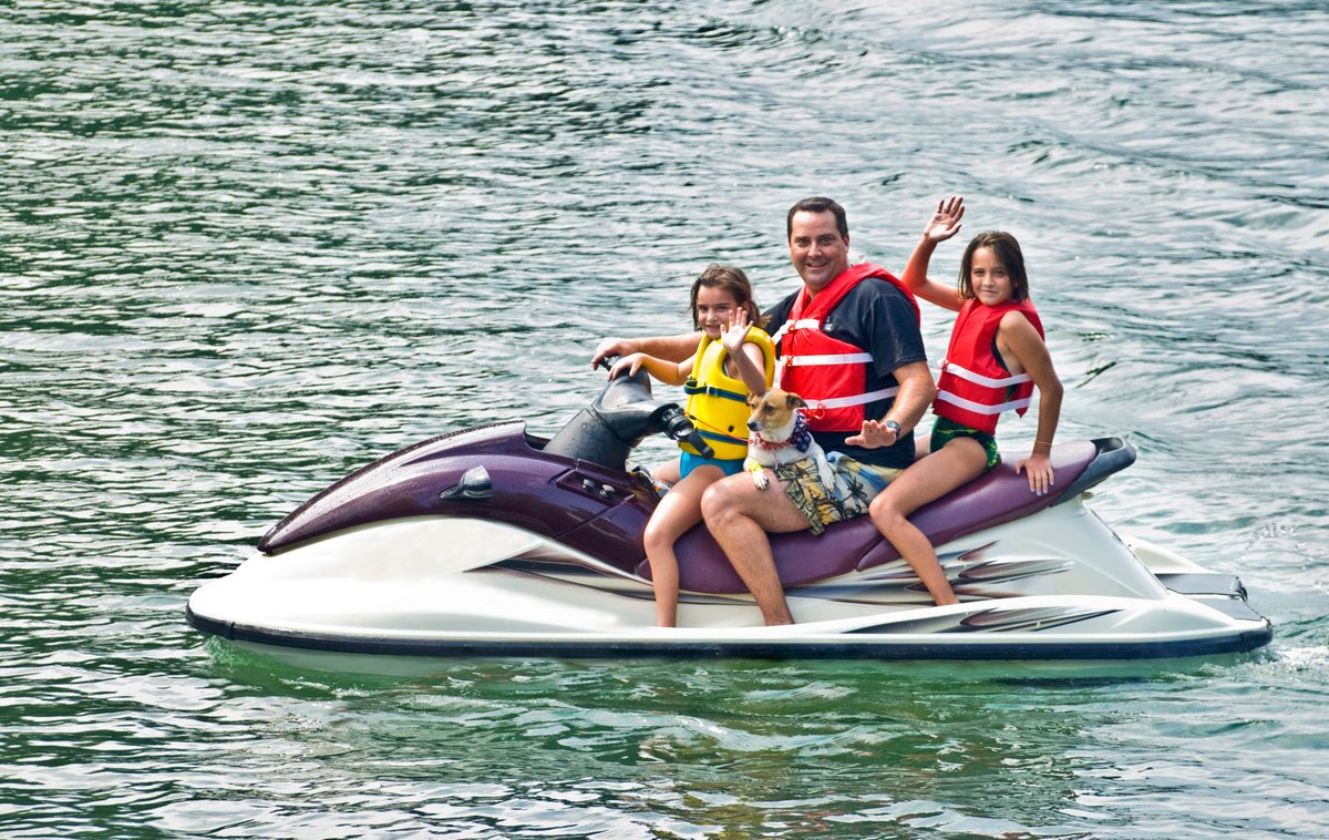 LIBoatBuyers's tweet photo. The ideal family experience is going boating! It's not the size of the vessel; it’s the memories you make being together.
#GoBoating #boats #boating #boatinglifestyle #boatinglongisland #loveboating #boatfun #longislandny #harborlife #kidsaboard⚓ #boatingkids #familyboating https://t.co/ztQzULplr8