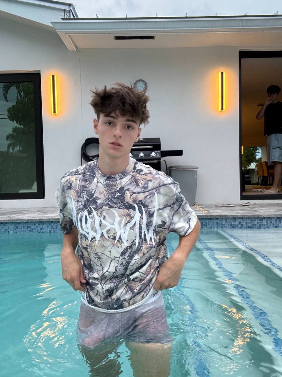 say "HI" if you are a bttm