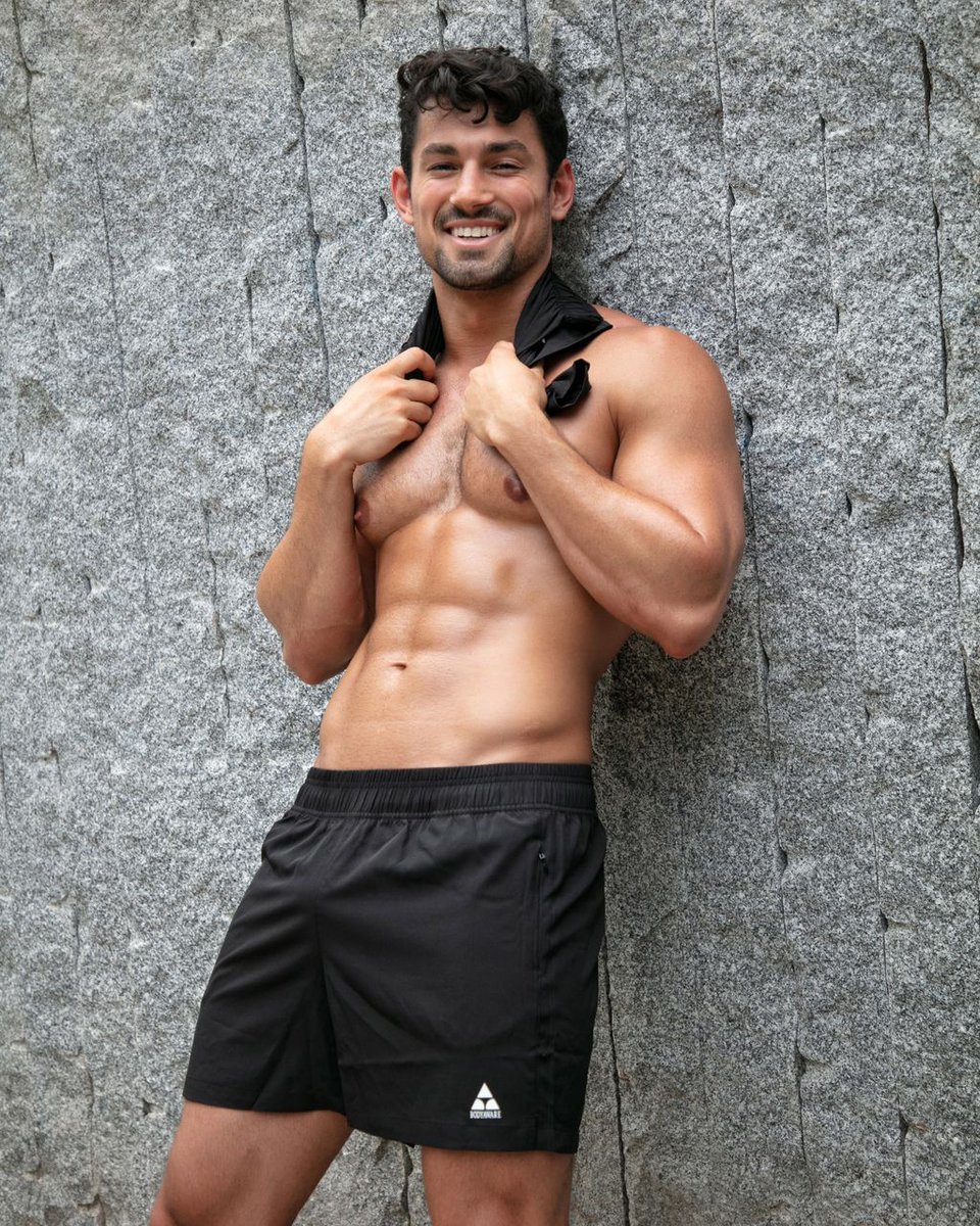 bodyaware's tweet photo. Lightweight & built to move. ποΈ Get yours: https://t.co/k2mJP36JFU
#activewear #sportswear #gymwear #gymboy #gymstyle #fitguys #gymshorts #gymfashion #athleisure #mensactivewear #shortshorts #bodyaware #bodyawareactive #bodyawaresportswear #bodyawareactivewear https://t.co/Gg1u8V1WwG