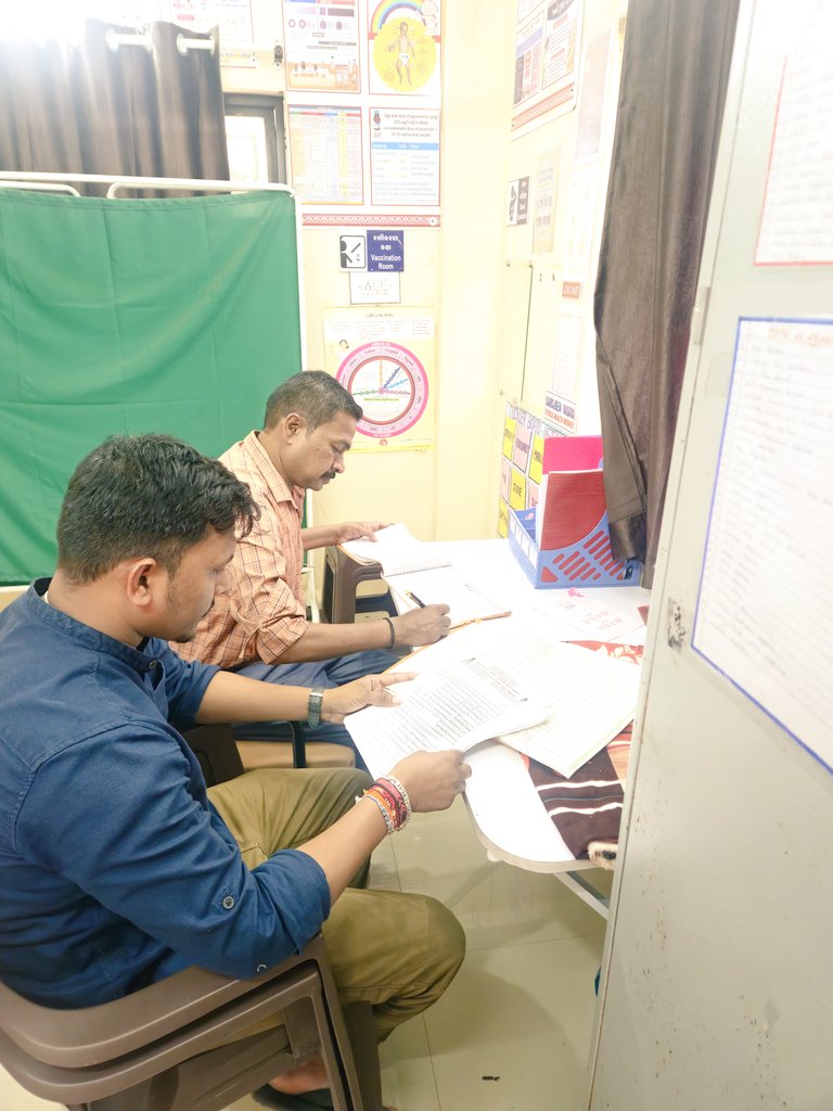 thonetrang77417's tweet image. #Date. 15/09/25
@PhcThava1770
#AAMNETRANG
#NETRANG #BLOCKHEALTHOFFICE

#MPHS દ્વારા #નેત્રંગ ના  #MPHW નાં #રજિસ્ટરો જેમકે
 MF2રજિસ્ટર,દૈનિક ડાયરી, ક્લોરીનેશનલોગબુક,શંકાસ્પદ રક્તપિત્ત રજિસ્ટર,ટીબી રજિસ્ટર,શંકાસ્પદ ટીબીરજિસ્ટર , સર્વેલન્સ રજિસ્ટર વગેરે તપાસવા..

#RECORD #RIPORTS