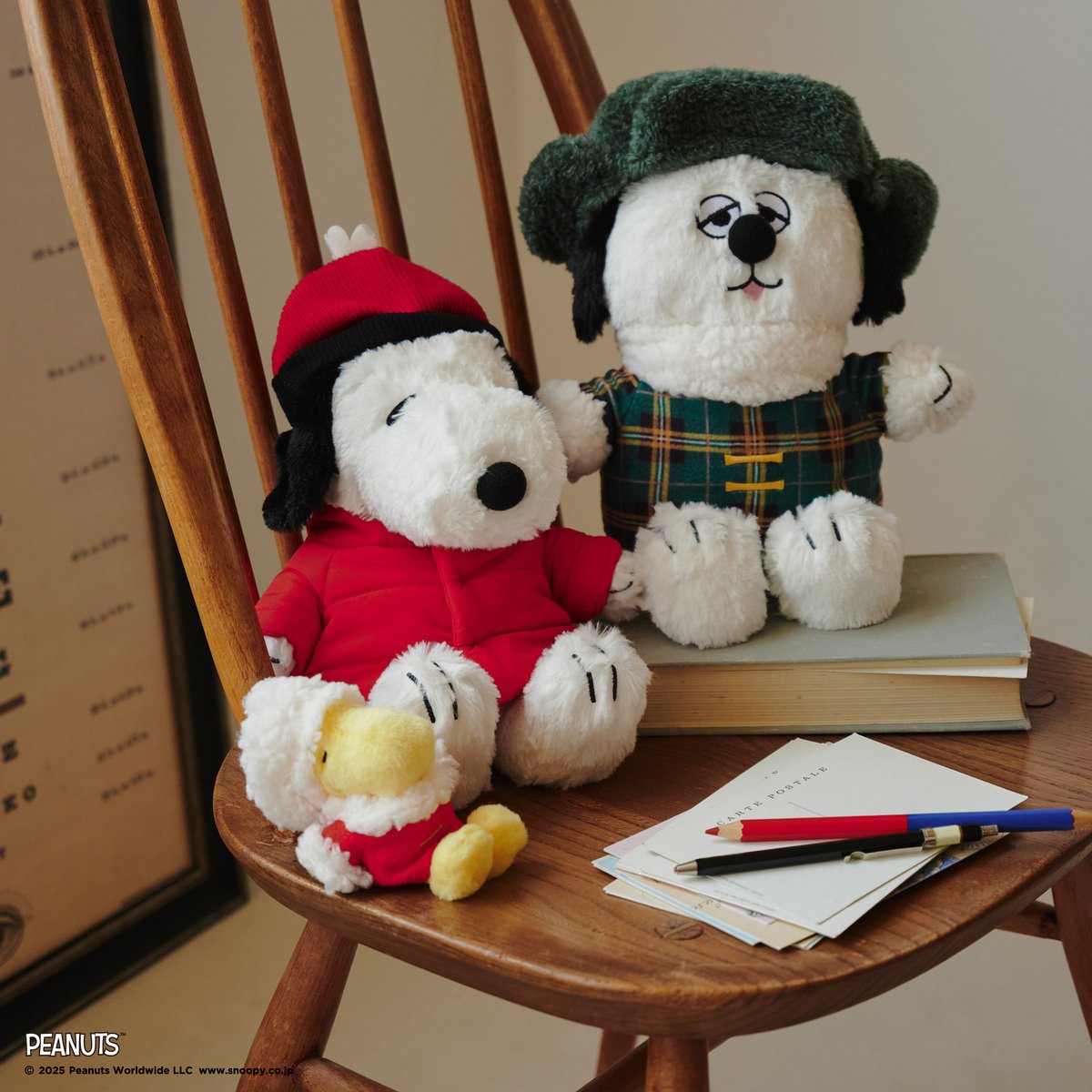 美品☆/ぬいぐるみ/スヌーピー/SNOOPY/冬バージョン/ダウンコート/可愛い 🧥スヌーピーたちが 冬のおめかしをしているようなデザイン🧣 モコモコ