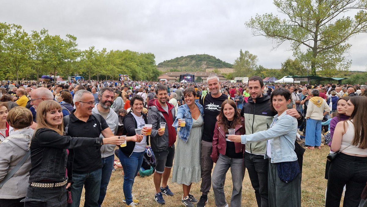 Olarizu egunak hasiera eman dio, beste behin ere, ikasturte berriari.

Aurretik ditugun erronka eta betebeharrei erantzuteko indarrak hartzeko eguna da. Arduraz eta ilusioz ekingo diogu ikasturteari!