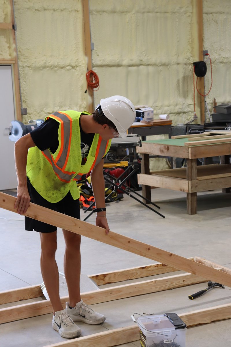 Our Construction Trades crew is hitting the shop hard after completing OSHA-10 training. From organizing tools and framing walls to tidying up the floors and classrooms, we're excited to see the changes that'll happen over the next few months.
#MondayMotivation #CTCConstruction