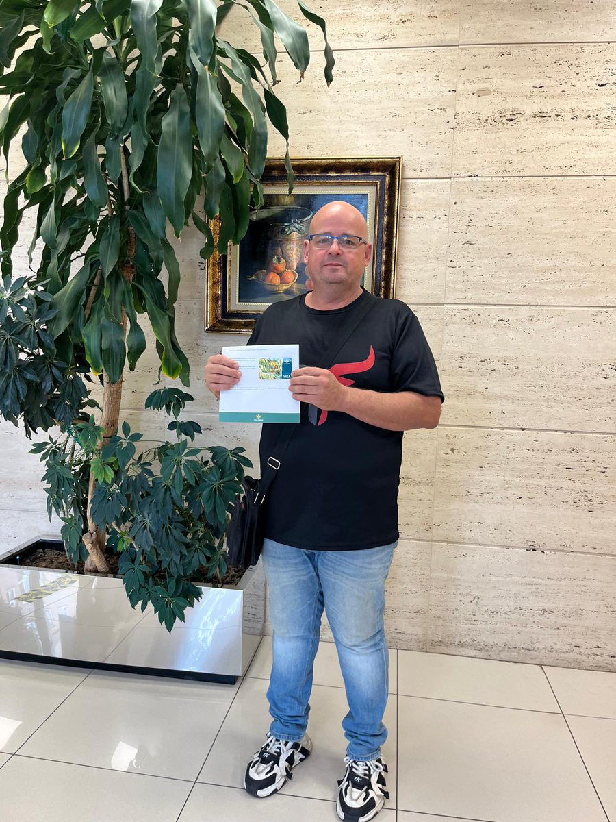 🎉 Ganadores del sorteo nómina de este mes:
👉 Javier, Laura, Elisabet, Roberto y Salvador
Enhorabuena 👏 Cada uno se lleva una tarjeta regalo de 200 € de Onda Centre Comercial.
#SorteoNómina #CajaRuralOnda