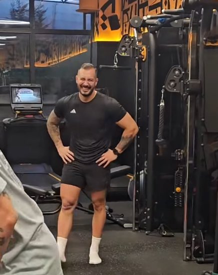 Hello Rromeoo..🫰🏻
#heidiromeo