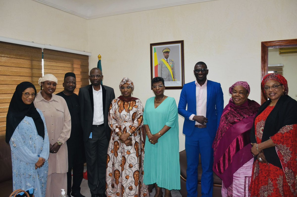 La Représentante Résidente d’ONU Femmes #Mali <a href="/MNizigama/">Marie Goreth Nizigama</a> s’est entretenue avec Djénéba Sanogo, Ministre de la Promotion de la Femme, de l’Enfant et de la Famille sur les actions prévues au dernier trimestre  dont le 30e anniversaire de Beijing à #NewYork et à #Bamako.