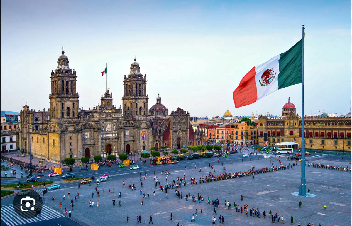 Que viva MEXICO!! Un abrazo fuerte a todos mis amigos mexicanos en este día de 15 de Septiembre. <a href="/EmbamexHaiti/">Embamex Haití</a> <a href="/ohridiplomatie/">Observatoire Haïtien des Relations Internationales</a>