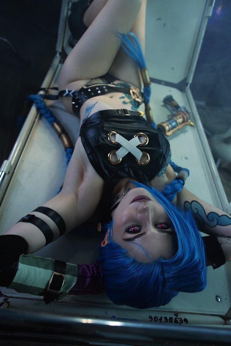 JSan39's tweet image. My Arcane Jinx cosplay 💙