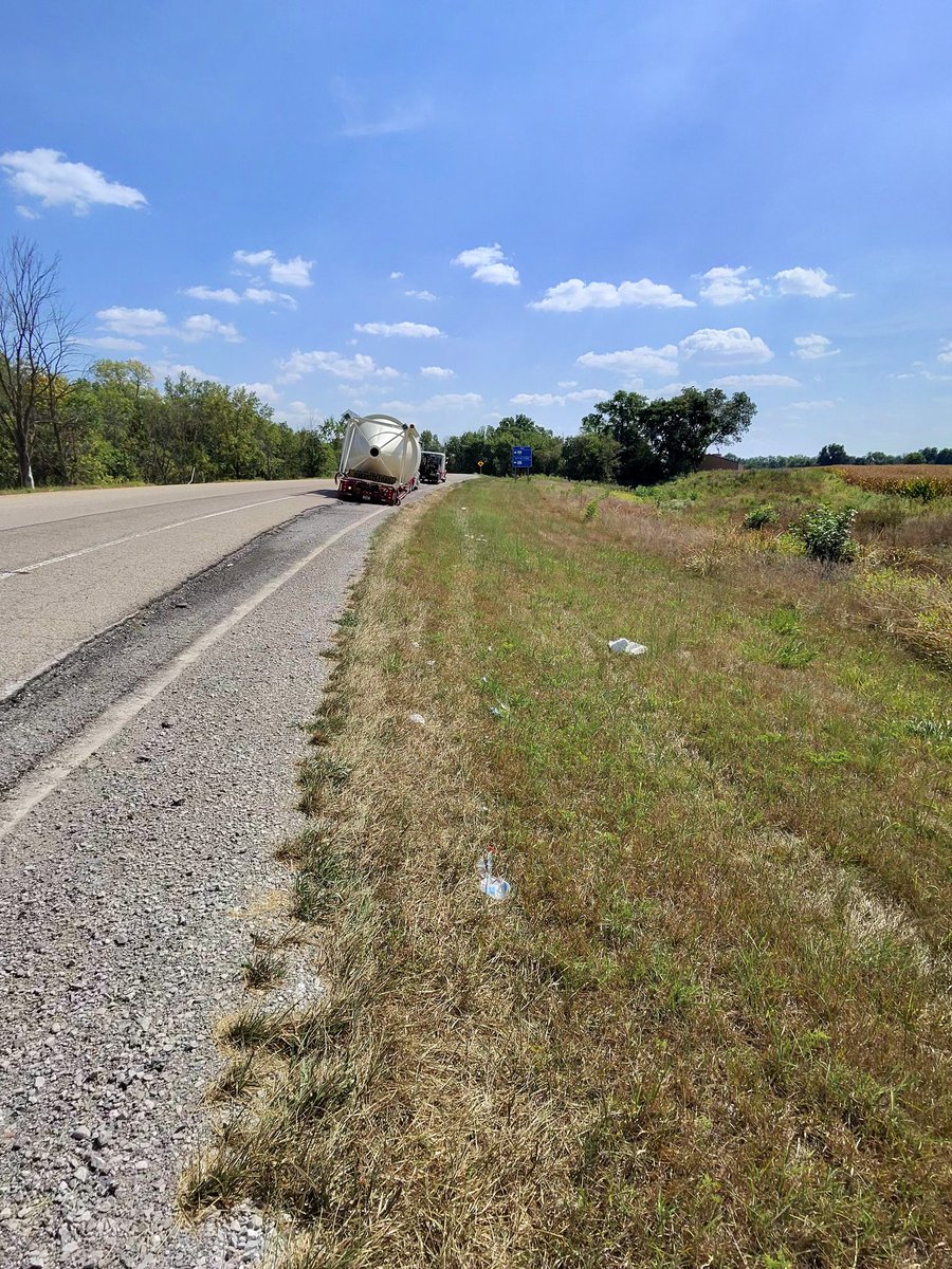 I think this guy is missing something important, but I can't quite put my finger on it🧐
(Becuase its too hot)