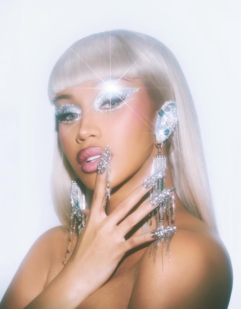 PopBase's tweet photo. Cardi B announces the artists featured on her album ‘AM I THE DRAMA?’ will be revealed today through Spotify billboards in LA and Miami. https://t.co/CyVzl7bNSG