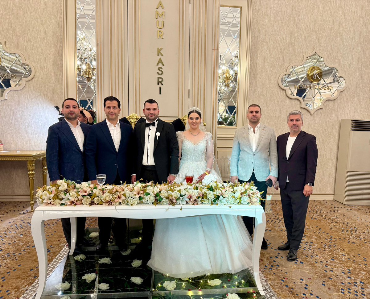 Kıymetli dostum, Ankara B.B. Meclis Üyemiz <a href="/omerfarukislam/">Ömer Faruk İSLAM</a>’ın kardeşi Kazım İslam’ın düğününe katıldık.

AK Parti Genel Merkez Kültür Sanat Politikaları Bşk. Yrd. <a href="/kayaismail80/">İSMAiL KAYA 🇹🇷</a>, Uluer Group Yönetim Kurulu Başkanı ve Sri Lanka Fahri Konsolosu <a href="/MahmutSamiUluer/">Mahmut Sami Uluer</a> ve Kadim Dostum