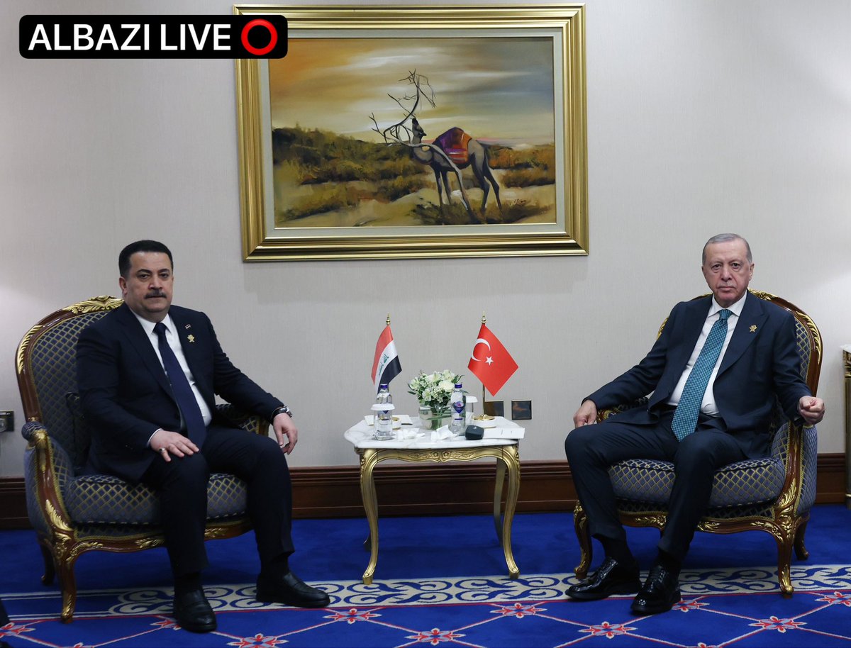 ⚡️🇮🇶🇹🇷 السوداني يلتقي أردوغان على هامش قمة الدوحة

🔹 التقى رئيس الوزراء العراقي محمد شياع السوداني بالرئيس التركي رجب طيب أردوغان على هامش القمة العربية الإسلامية في الدوحة.

📌 أبرز ما جاء في اللقاء:
•دعوة مشتركة لـ تحرك عربي وإسلامي موحد لوقف الانتهاكات الإسرائيلية في غزة