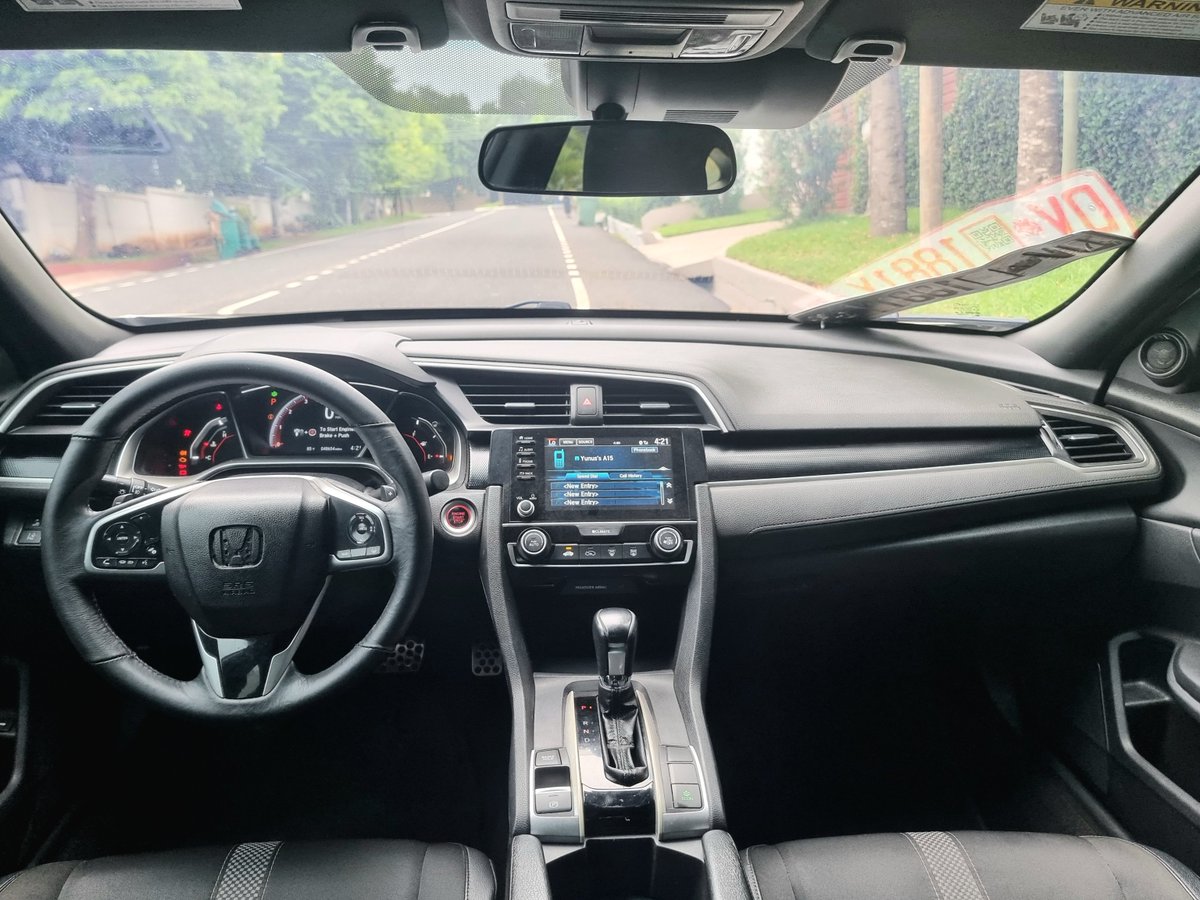 AureMotors's tweet photo. Available Now 🚘 | 2020 Honda Civic Sport – Sharp. Sporty. Smart.
2.0L i-VTEC | CVT | FWD | 18” Black Rims
Apple CarPlay | Android Auto | Reverse Cam | Honda Sensing®

Foreign used | Clean &amp; ready ✅
📍 Accra | 📞 +233 20 780 5654
#HondaCivic #CivicSport #AureMotors #Honda #Civic https://t.co/GyBlPG9t7W