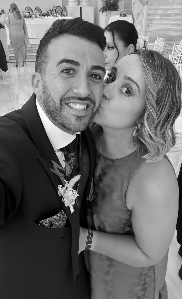 Resaca emocional del día tan bonito que nos hicisteis pasar. Volvería una y mil veces por veros así de felices.. Mi tocaya y mi pesadilla.