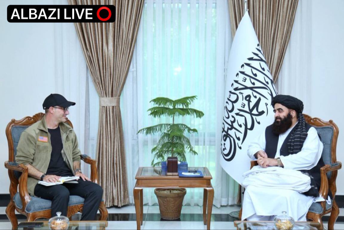 🇺🇸🤝🇦🇫 المبعوث الأميركي لأفغانستان آدم بوهلر:

🔹 الولايات المتحدة مستعدة للاستثمار في أفغانستان.

📲 تابع المستجدات عبر التلغرام:
t.me/ALBAZILIVE
#أفغانستان #أميركا #الاستثمار #ALBAZI_LIVE