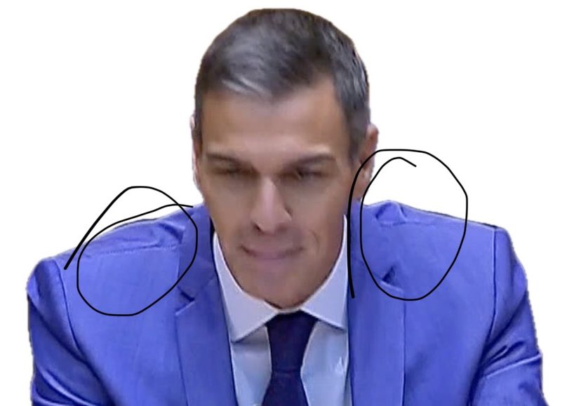 ¿<a href="/sanchezcastejon/">Pedro Sánchez</a> se compra los trajes en <a href="/SHEIN_Official/">SHEIN</a>? 😳😳😳

No he visto un traje tan mal hecho en mi vida.

Esas costuras abiertas hacen sangrar los ojos.