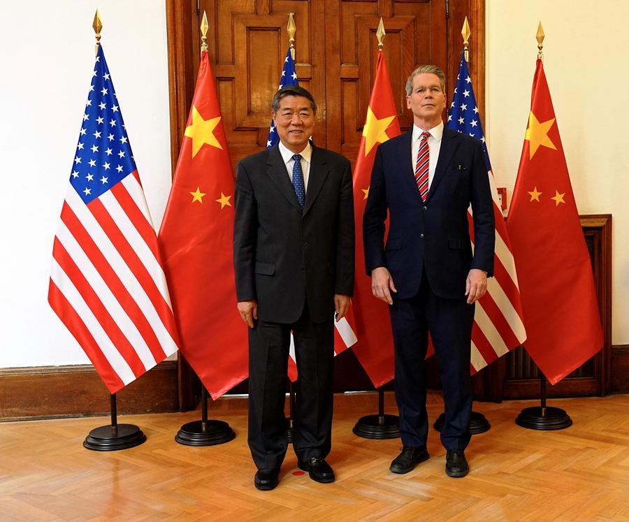 ChinaDaily's tweet image. #OpenComment From Geneva to Madrid, delegations have crossed the Eurasian continent and the Atlantic to engage in four rounds of intensive dialogue. A clear message: Opening channels wider benefit not only China and US but also the world. @zzxang86 bit.ly/4nw6lRQ