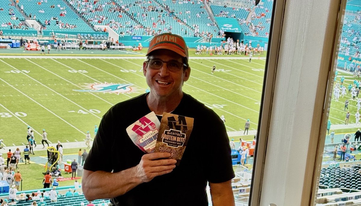 87ed's tweet image. Spent Week 2 in the Sunshine State!!! @LisaMcCaffrey6 and I took a trip down to Miami FLA to see Coach @notoriousmax25 and the ⁦@MiamiDolphins⁩ live while watching the ⁦@49ers⁩ and @CMC_22  on the iPad. Tailgate was off the charts. #TheBigYear 🏈☀️🌴