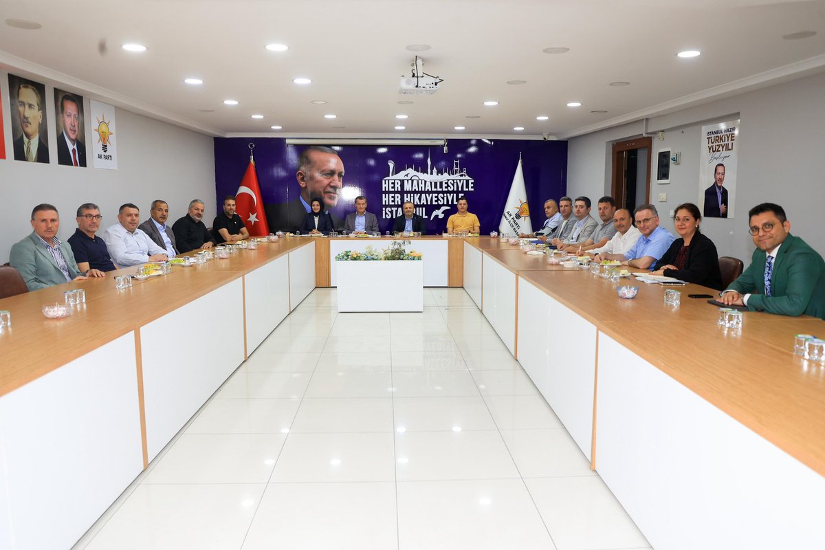 Mustafa Yalçınkaya 🇹🇷 (@mustafay_k) on Twitter photo Belediye Başkanımız <a href="/omerrarisoy/">Ömer Arısoy</a> İlçe Yürütmemiz ve Belediye Başkan Yardımcılarımızla, İcra Koordinasyon toplantımızı gerçekleştirdik. Almış olduğumuz kararlarımızın Zeytinburnumuza hayırlı olması temennisiyle.. Belediye Başkanımız <a href="/omerrarisoy/">Ömer Arısoy</a> İlçe Yürütmemiz ve Belediye Başkan Yardımcılarımızla, İcra Koordinasyon toplantımızı gerçekleştirdik. Almış olduğumuz kararlarımızın Zeytinburnumuza hayırlı olması temennisiyle..