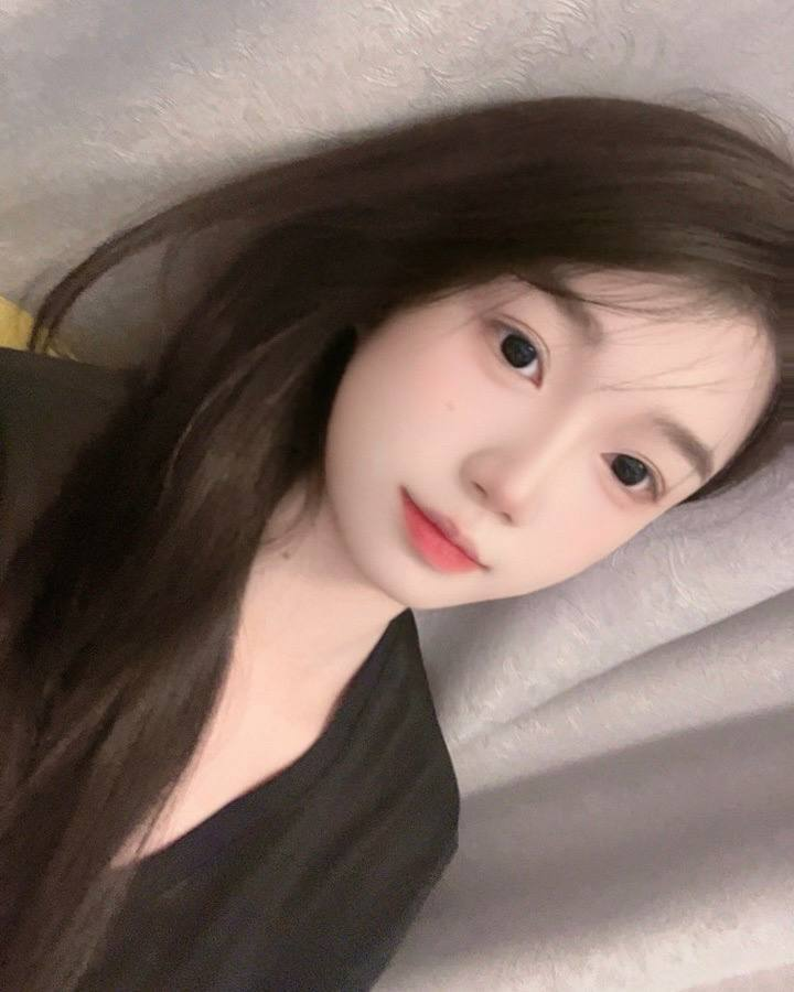yonne_CZ's tweet photo. AI去衣技术，创意席卷未来！😍一键脱衣，秒现艺术新纪元！🌟智能科技助你实现奇思妙想，灵感零边界！😎快来探索这震撼功能吧！✨视觉奇观#AI脱衣 #ai去衣 #一键脱衣 #女明星 #换脸 #脱衣 #一键换脸 #AI换脸 #一键去衣 #足交 #Chatgpt #ai #母狗 #反差 #微密圈 #露脸 #大赛 #P图 #网红 #露出 #黑丝 https://t.co/dqiriCkZQs