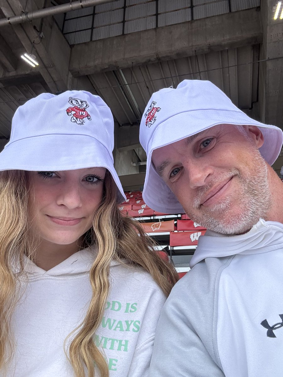 casey vullings tweet media