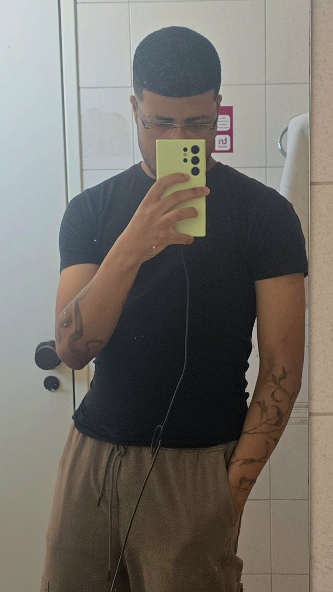 Ryel 🪐 (@gabrieu_el) on Twitter photo 