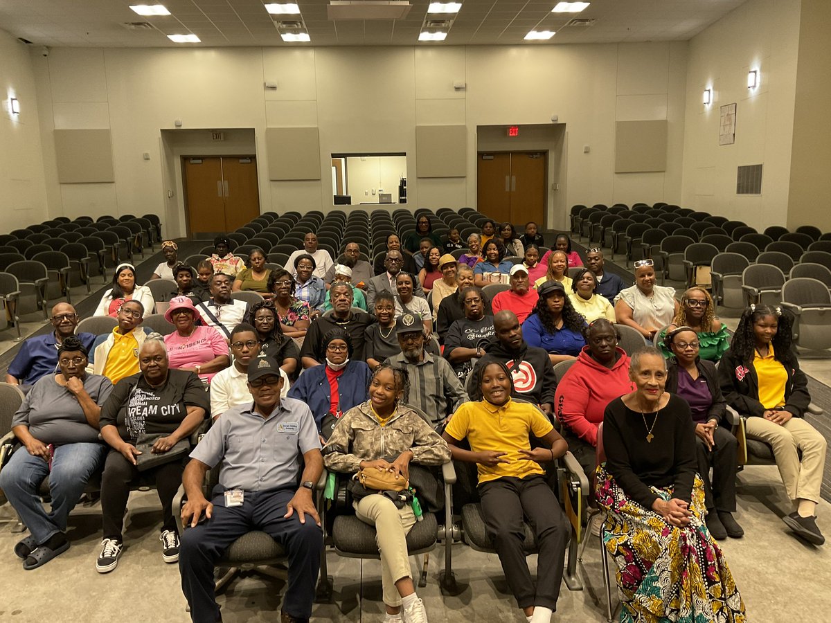 Crawford W. Long Middle School tweet media