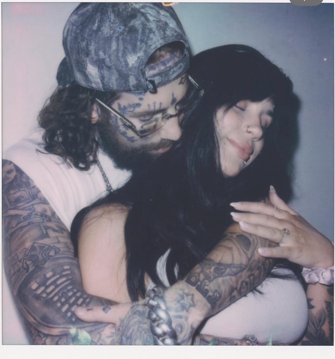 glossofblooddd's tweet image. THERE SO CUTE I CANNOT