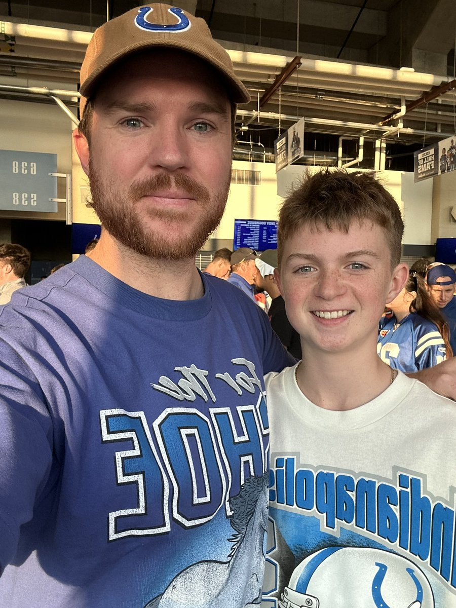 Aaronjdeer's tweet photo. Yesterday was a great way to celebrate a 14th birthday. Time is undefeated. Thanks for the continued memories @Colts, and thanks for taking a second @DariusJButler! What a win. https://t.co/QRP22KwNVY