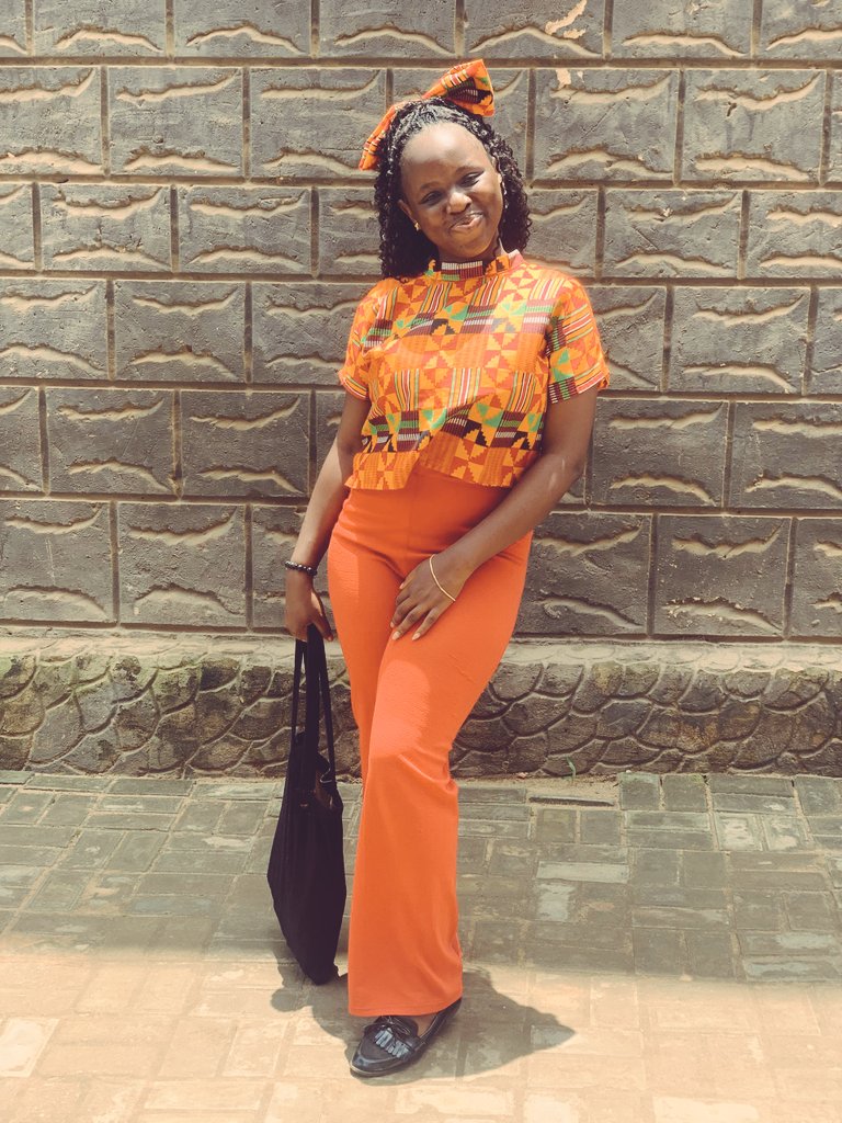 No matter what your going through 
Smile 😊