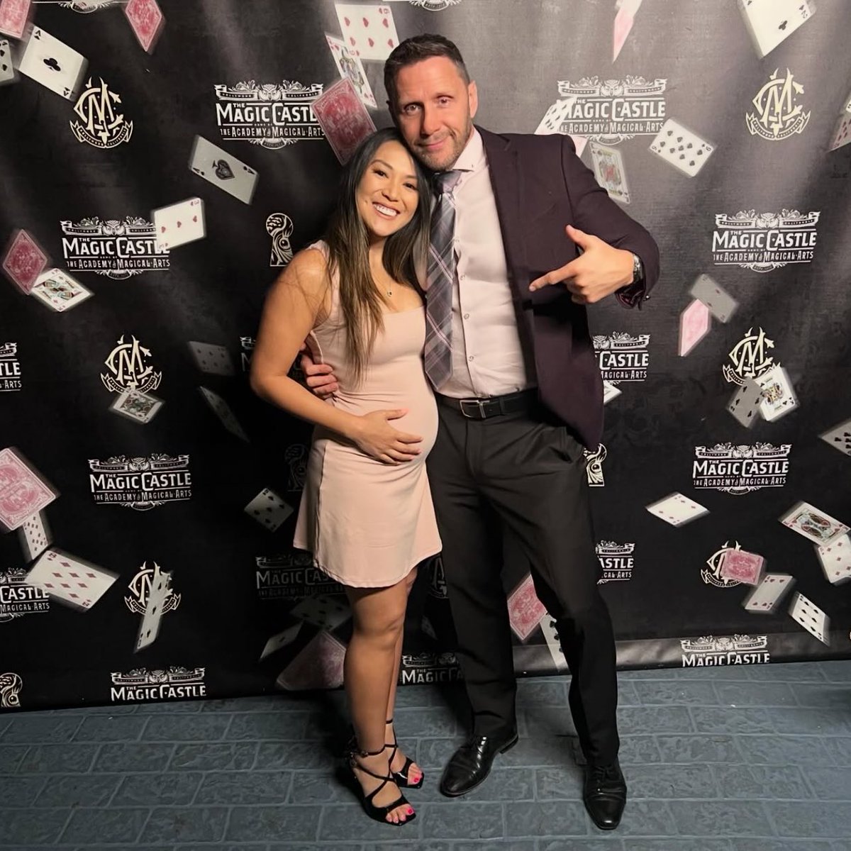 HUGE congratulations to Nigel McGuinness and his partner, Kaori, who revealed that they are expecting a child together!

❤️

(IG | kaorious)