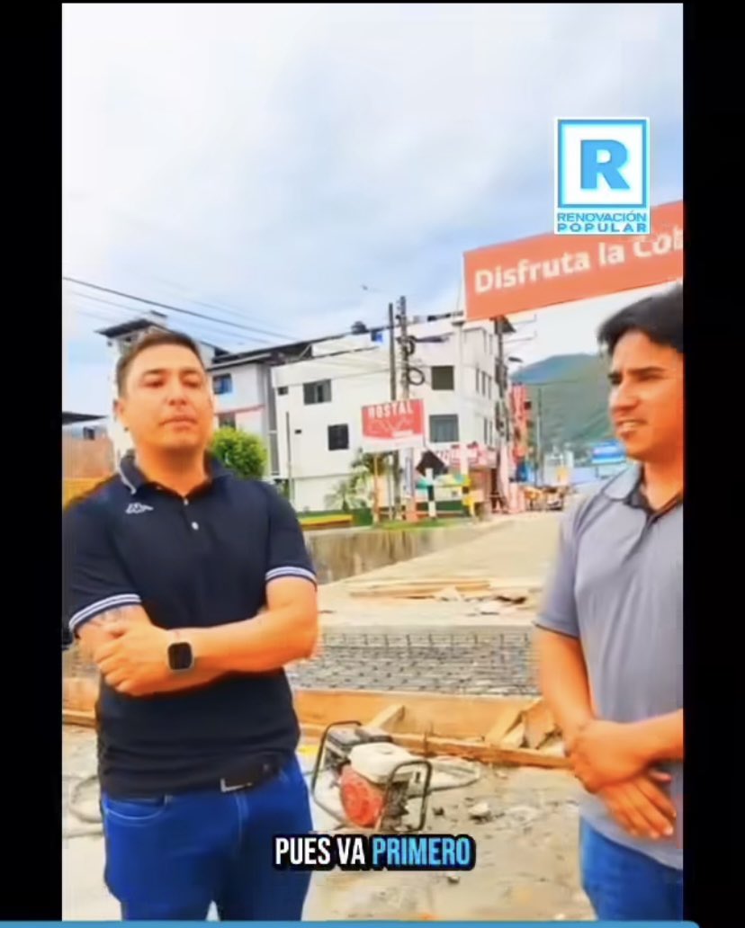 _nacarit's tweet photo. @MTC_GobPeru desde cuando un trabajo de mantenimiento  como el badén del río Garou en chanchamayo es politizado ? https://t.co/6GojOOBkdZ
